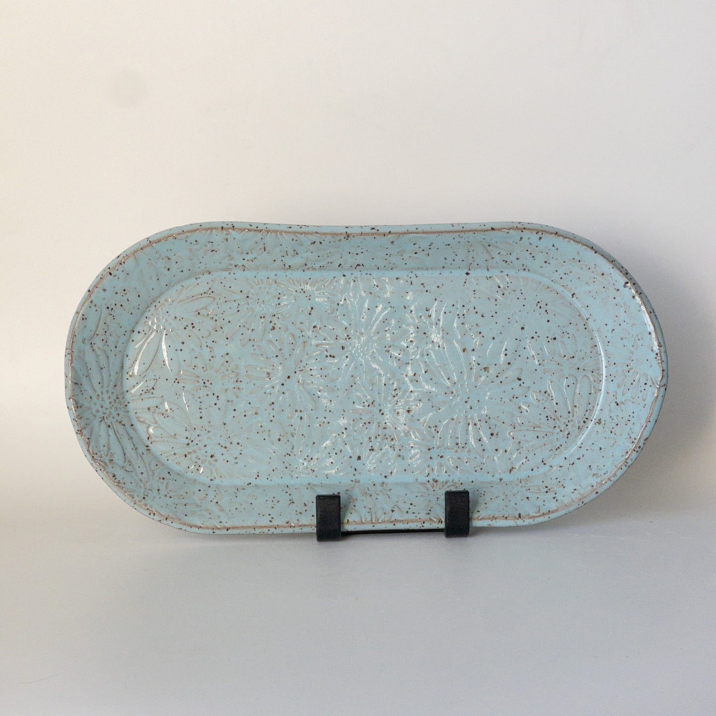 Ceramic Tray with Daisy Texture (11.5 by 6.5 inches)