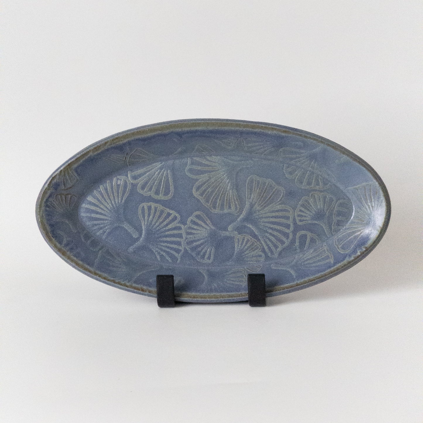 Ceramic Oval Dish with Ginkgo Texture (9.5 by 5 inches)