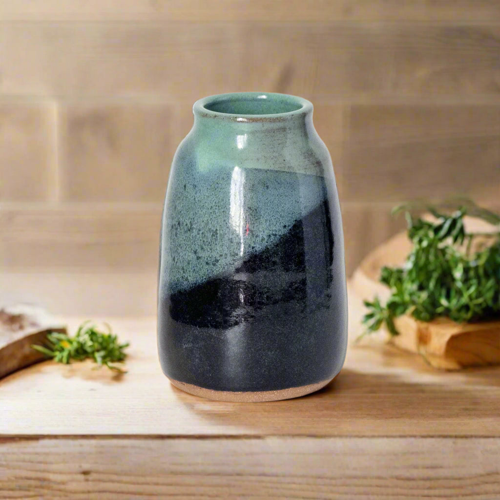 Black Mountains Vase