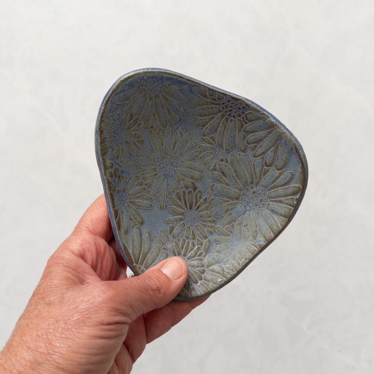 Daisy Textured Dish