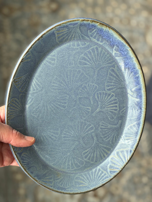 Ginkgo Wide Oval Dish (9.25 by 7.5 inches) in Blue