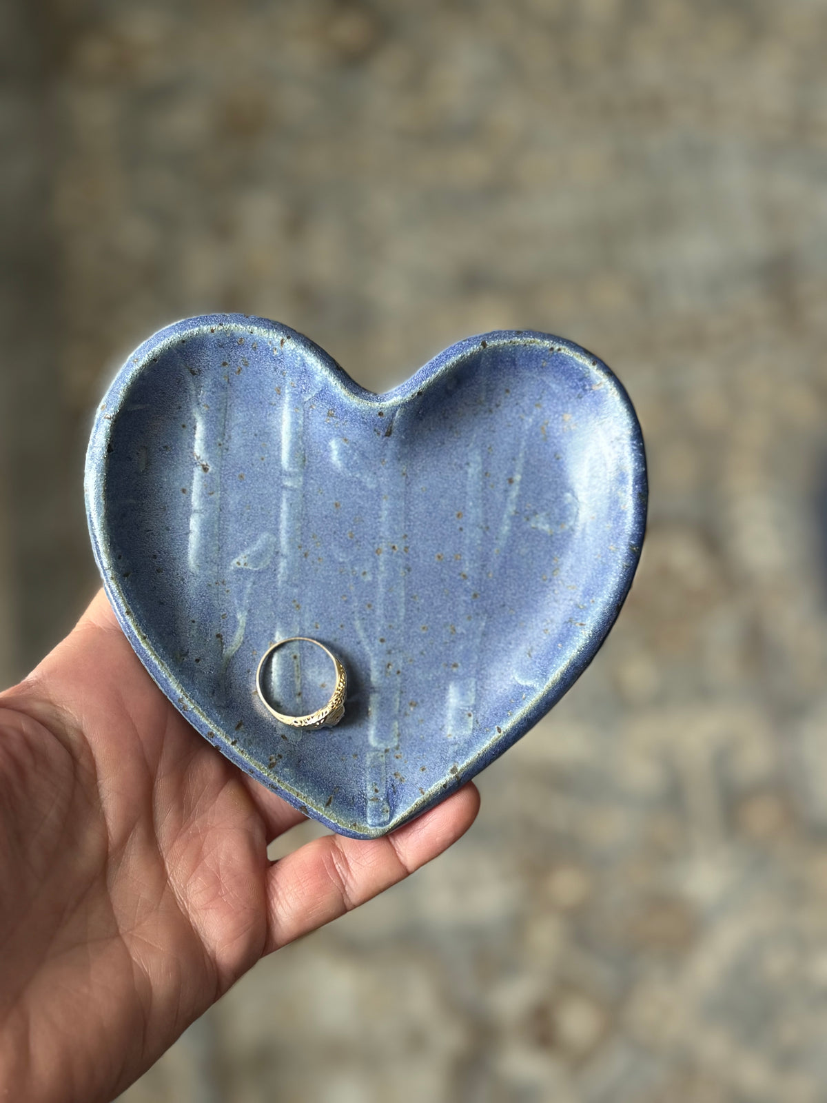 Handbuilt heart-shaped trinket dishes made from brown speckled clay with blue glaze and a bird motif texture – artisan ceramic ring dishes by Mountain Sky Pottery – handmade pottery gift, rustic jewelry holder, romantic home décor